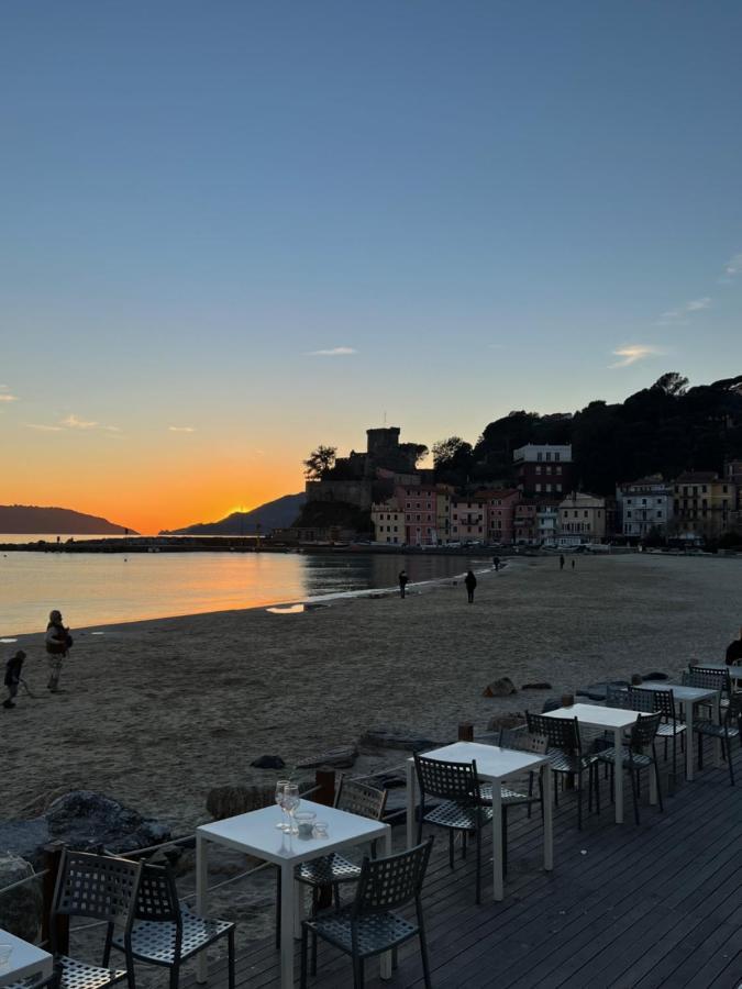 Hotel La Torretta A San Terenzo Lerici Zewnętrze zdjęcie